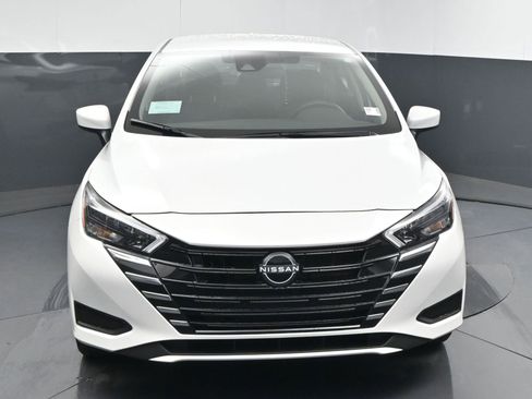 Used 2025 Nissan Versa SV w/ Trunk Package FWD image 2