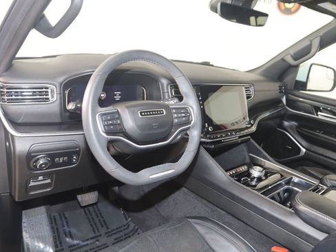 Used 2022 Jeep Wagoneer Series I w/ Convenience Group I AWD/4WD image 30