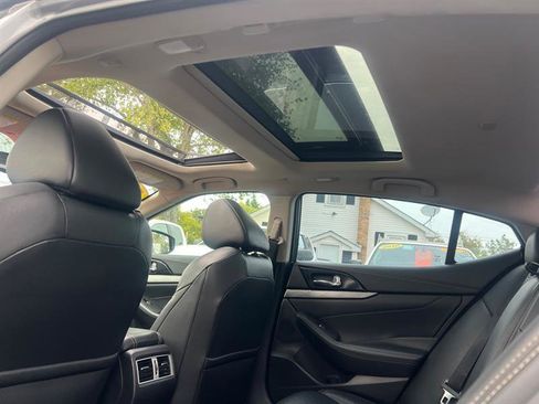 Used 2017 Nissan Maxima 3.5 SL FWD image 23