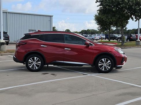 Used 2020 Nissan Murano SV w/ Premium Package FWD image 4