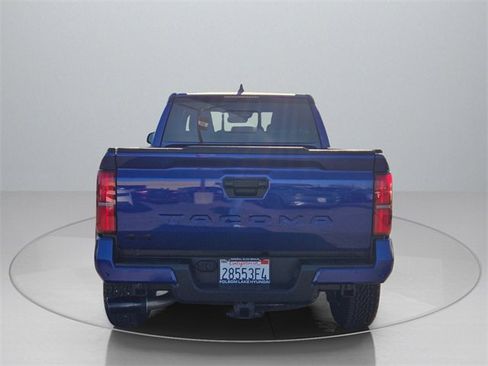 Used 2025 Toyota Tacoma TRD Off-Road image 7