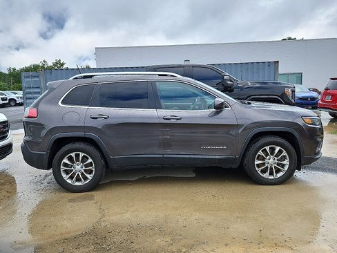 Used 2021 Jeep Cherokee Latitude Lux w/ Sun & Sound Group AWD/4WD image 8