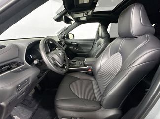 Certified 2025 Toyota Highlander XSE video 3