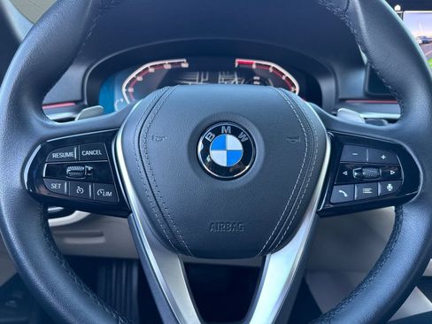 Used 2023 BMW 530i w/ Premium Package image 17