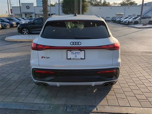 Used 2025 Audi SQ5 Prestige w/ Prestige Package image 5