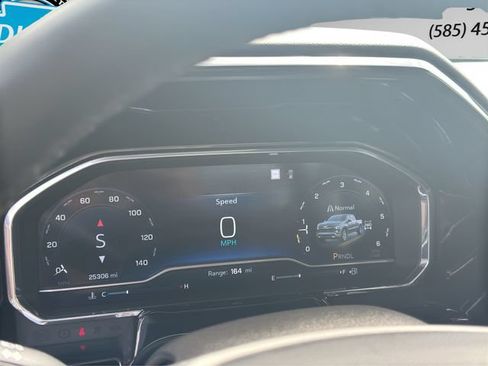 Used 2023 Chevrolet Silverado 1500 LT AWD/4WD image 12