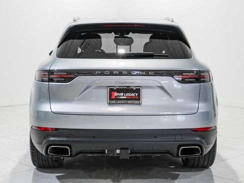 Used 2023 Porsche Cayenne image 9