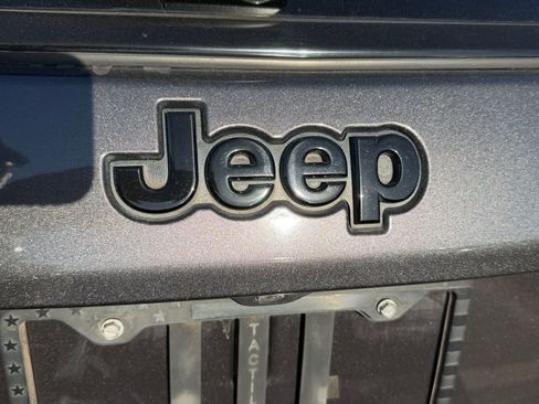 Used 2021 Jeep Compass Latitude w/ Sun and Sound Group FWD image 14