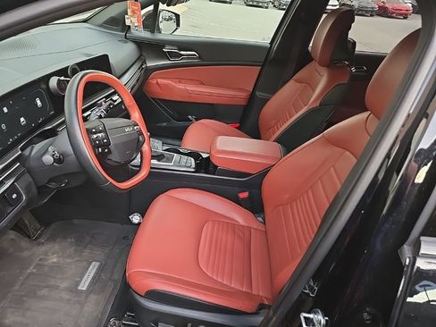 Used 2026 Kia Sportage SX image 5