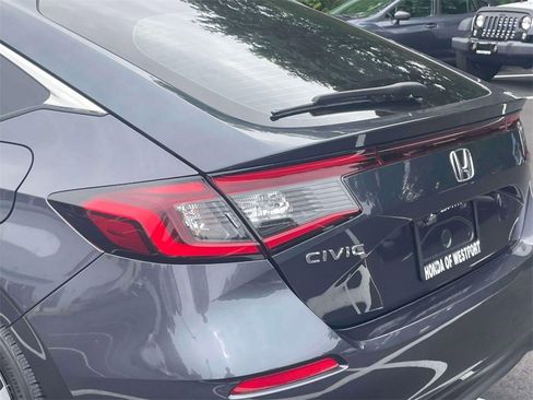 Certified 2023 Honda Civic EX-L image 10