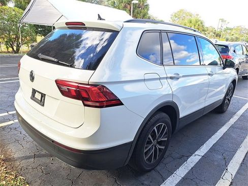 Used 2021 Volkswagen Tiguan S image 4