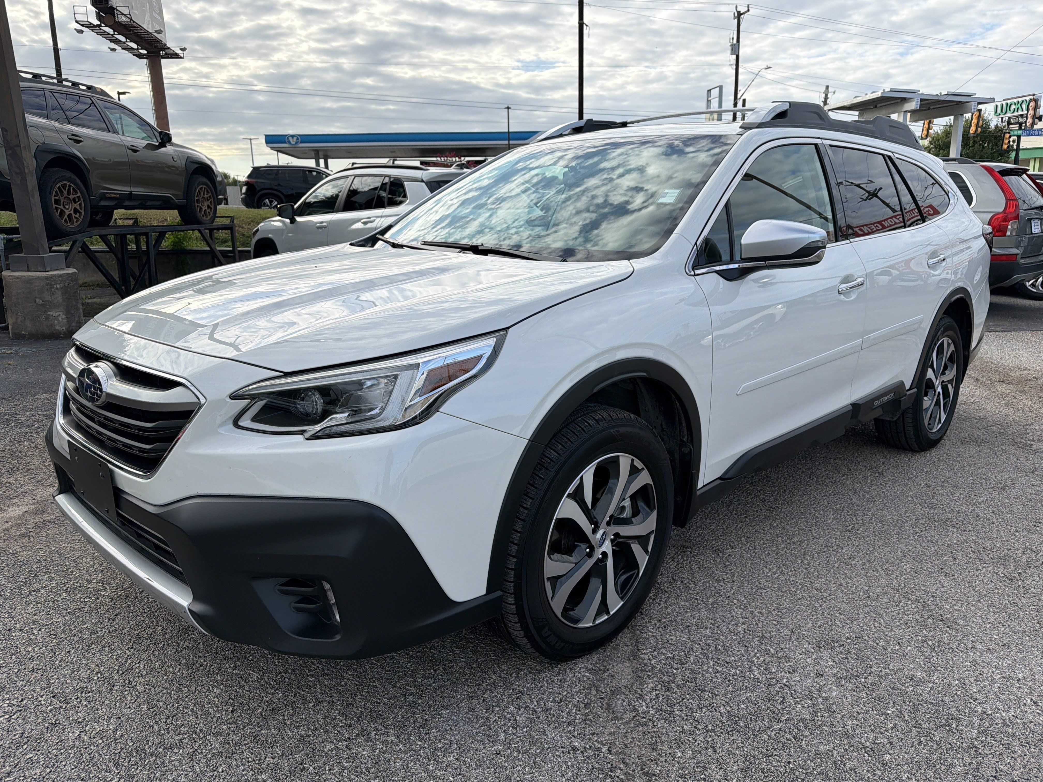 Used 2021 Subaru Outback Touring XT AWD/4WD image 7