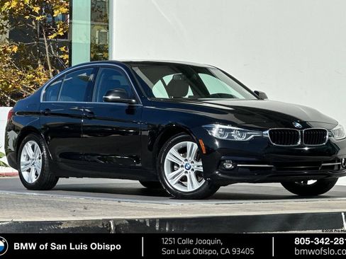 Used 2018 BMW 330i Sedan w/ Premium Package RWD image 1