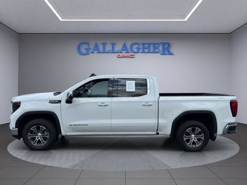 Used 2024 GMC Sierra 1500 SLE w/ Preferred Package AWD/4WD image 9