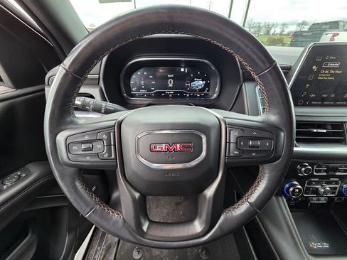 Used 2022 GMC Yukon AT4 image 12