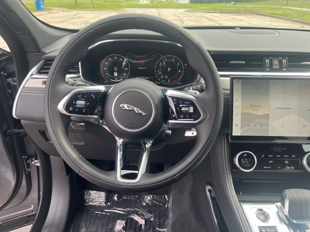 New 2026 Jaguar F-PACE R-Dynamic S AWD/4WD image 15