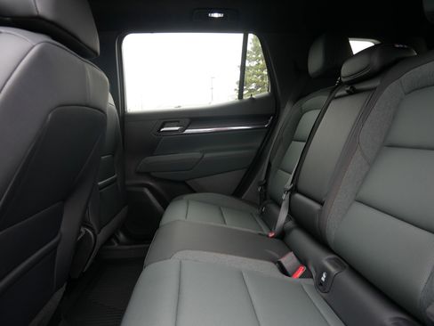 New 2026 GMC Terrain AT4 w/ Technology Package II AWD/4WD image 5