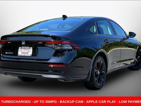 Certified 2025 Honda Accord SE image 6