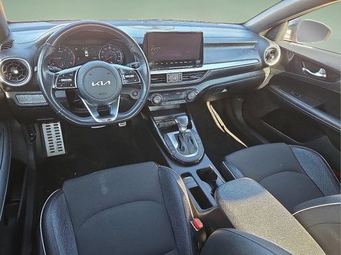 Used 2024 Kia Forte GT-Line image 11