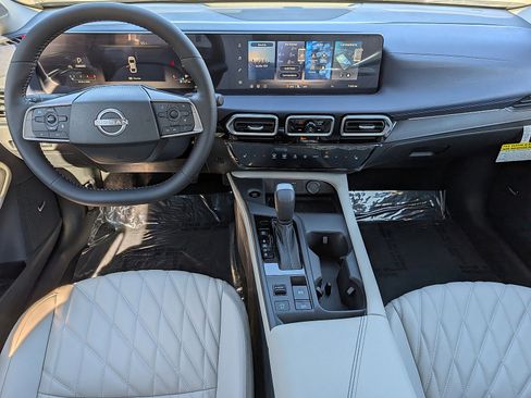 New 2026 Nissan Sentra SL w/ Floor Mat Package FWD image 11