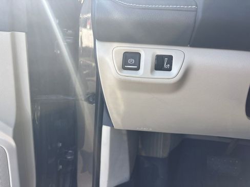 Used 2020 GMC Acadia Denali image 19