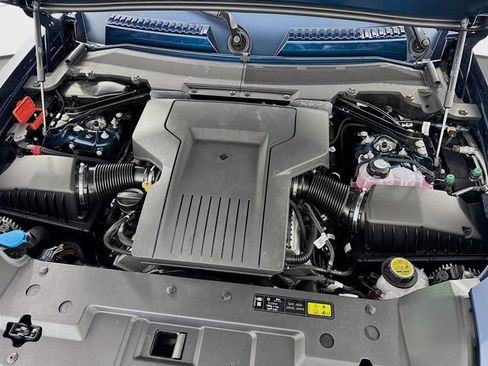 New 2026 Land Rover Defender 110 OCTA image 32