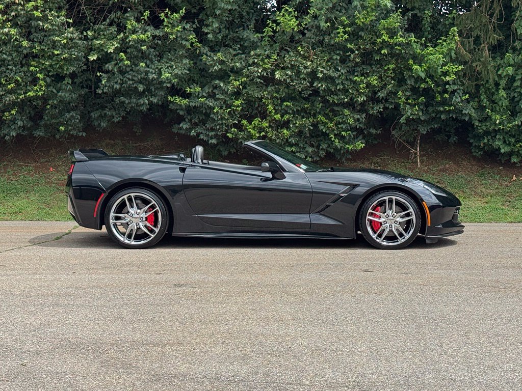 Used 2014 Chevrolet Corvette Stingray Convertible w/ 3LT Preferred Equipment Group RWD image 4