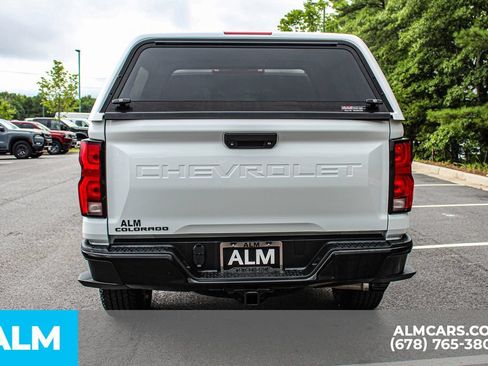 Used 2023 Chevrolet Colorado Z71 w/ Z71 Convenience Package 2 AWD/4WD image 11