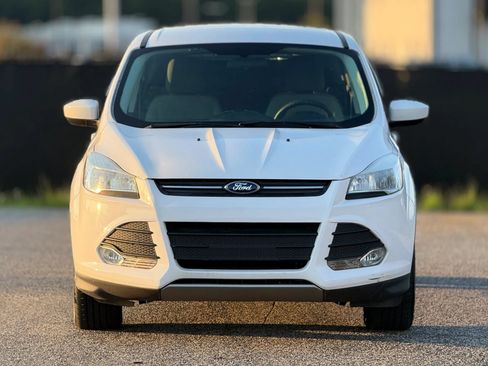 Used 2015 Ford Escape SE FWD image 5
