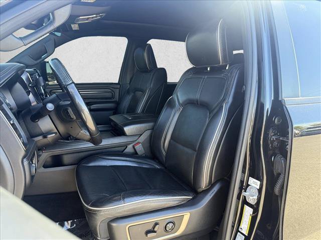 Used 2020 RAM 1500 Limited w/ Black Appearance Package AWD/4WD image 8