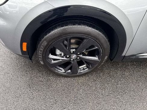 Used 2023 Buick Envision Essence w/ Sport Touring Package image 15