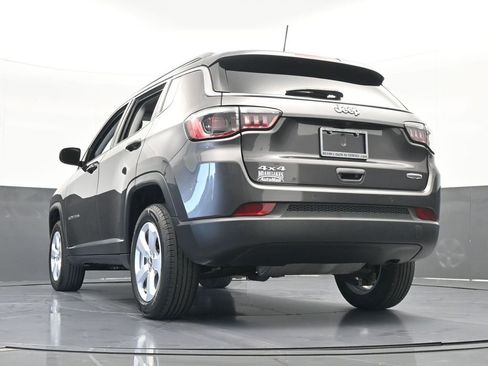 Used 2021 Jeep Compass Latitude w/ Driver Assistance Group image 55