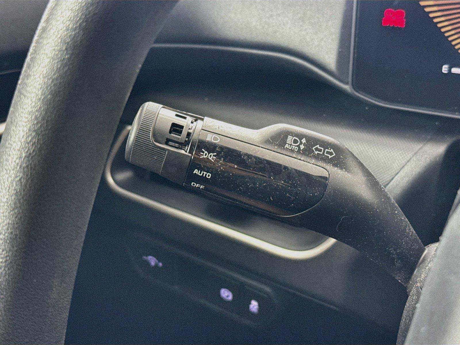 Used 2025 Kia K4 FWD image 10