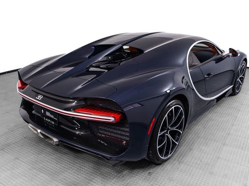 Used 2018 Bugatti Chiron AWD/4WD image 9