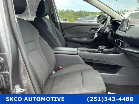 Used 2023 Nissan Rogue S FWD image 13