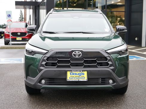 Used 2026 Toyota Corolla Cross XLE image 6