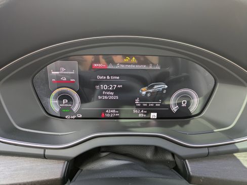 Used 2025 Audi Q5 e Premium Plus image 31