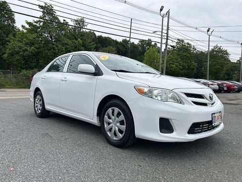 Used 2013 Toyota Corolla L FWD image 3