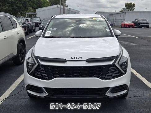Used 2025 Kia Sportage EX FWD image 8