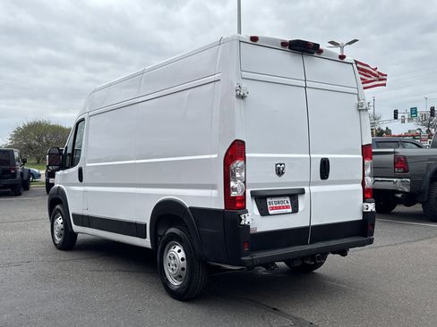 Used 2022 RAM ProMaster 3500 w/ Convenience Group FWD image 5