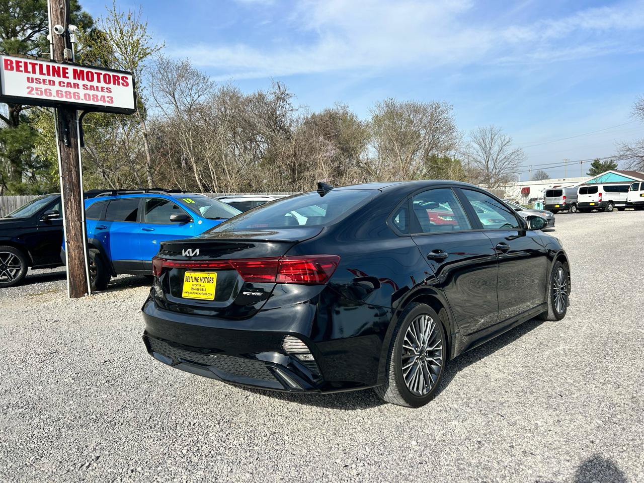 Used 2023 Kia Forte GT-Line w/ GT-Line Premium Package FWD image 2
