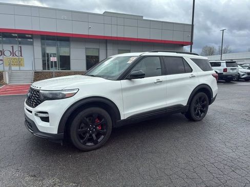 Used 2023 Ford Explorer ST w/ Equipment Group 401A AWD/4WD image 3
