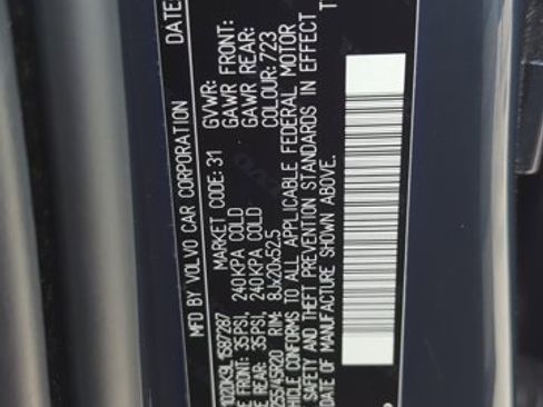 Used 2020 Volvo XC60 T5 Momentum w/ Protection Package Premier image 25