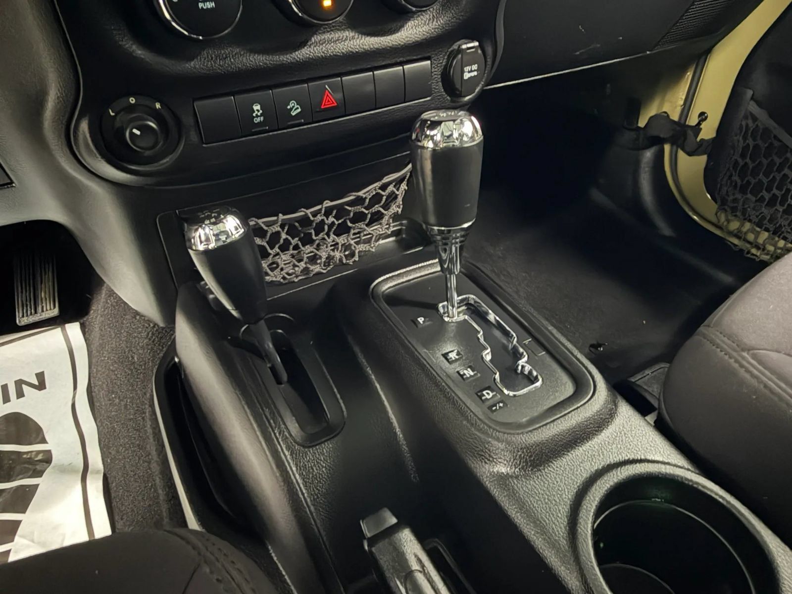 Used 2013 Jeep Wrangler Sport AWD/4WD image 16