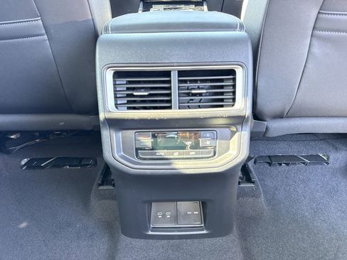 New 2026 Volkswagen Atlas SE image 25