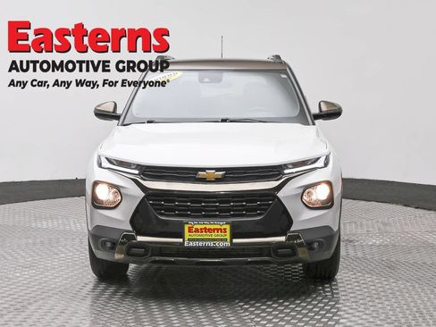 Used 2021 Chevrolet TrailBlazer ACTIV w/ Driver Confidence Package AWD/4WD image 2