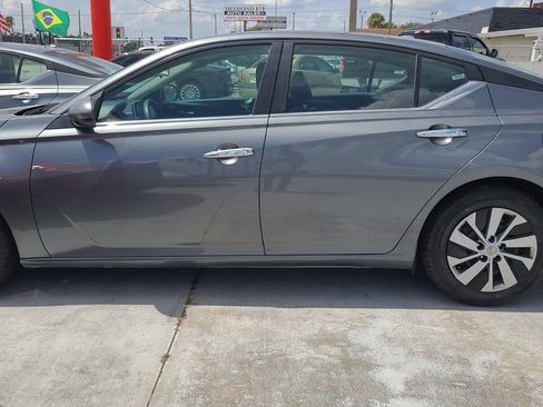 Used 2020 Nissan Altima 2.5 S FWD image 4
