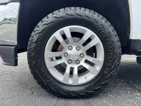Used 2018 Chevrolet Silverado 1500 LT w/ All Star Edition AWD/4WD image 11