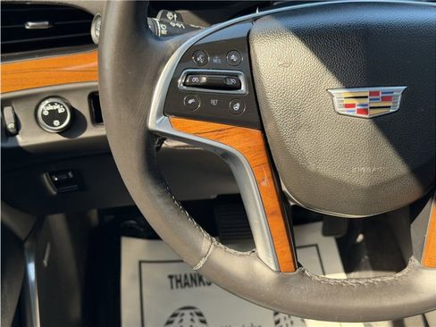 Used 2017 Cadillac Escalade Premium Luxury RWD image 38