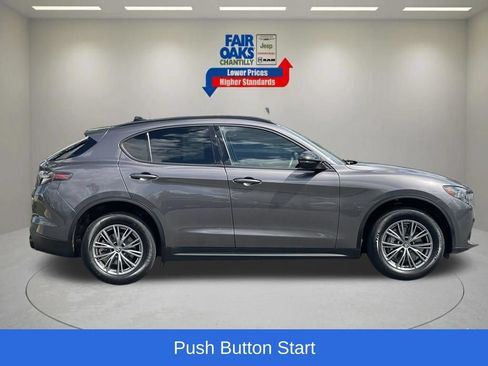 Used 2024 Alfa Romeo Stelvio Sprint AWD/4WD image 6